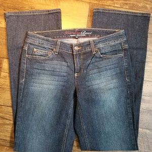 Tommy Hilfiger Sz 6 * Freedom BootcutJeans